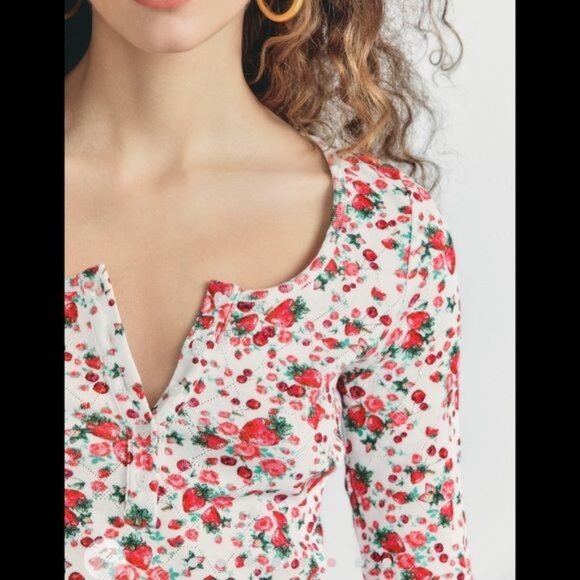 Love Shack Fancy Anaya Cloudy Pop Rocks Strawberry Henley Thermal Top SMALL - Picture 3 of 11
